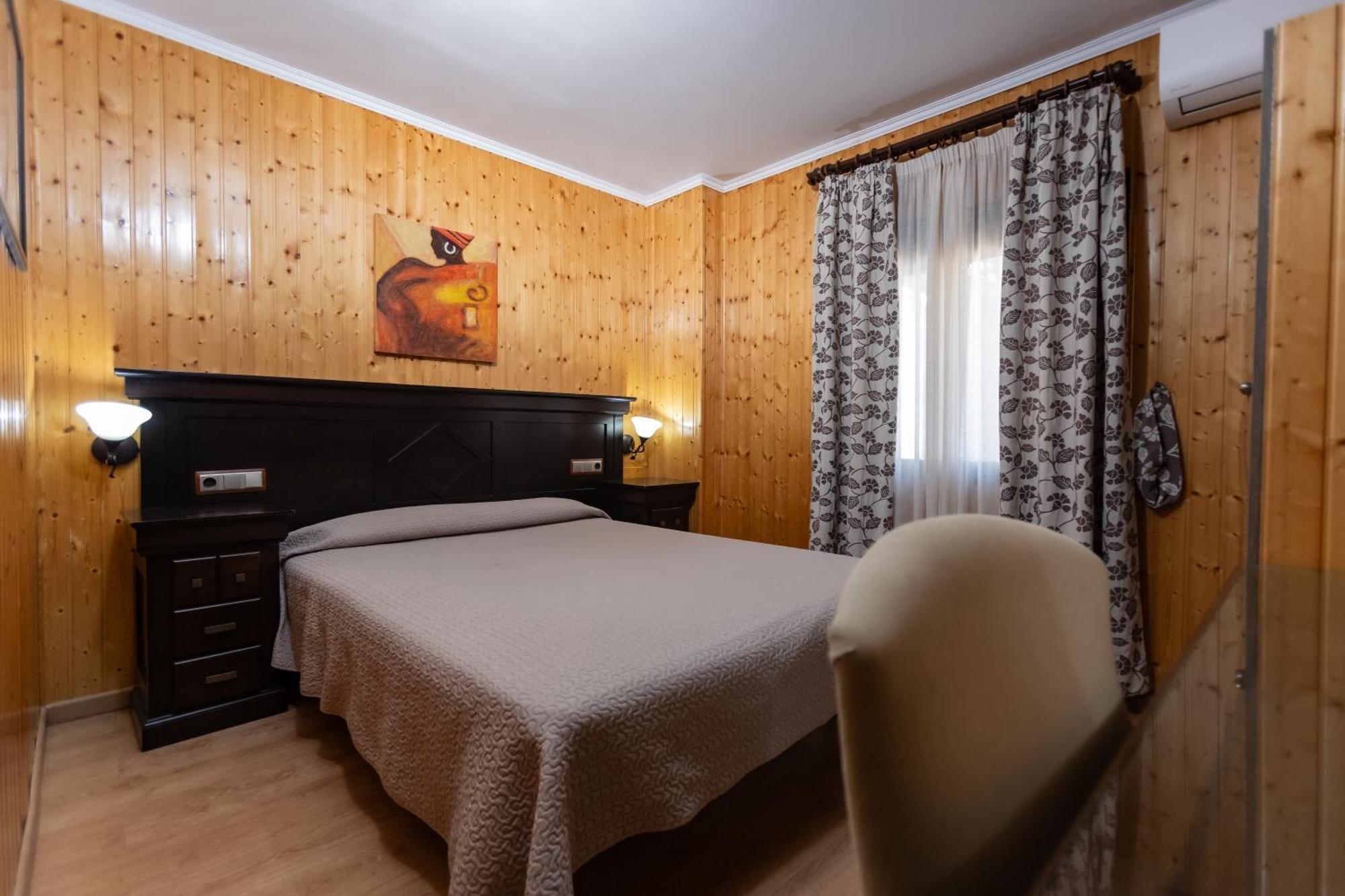 Hostal - Bungalows Camping Caceres Holiday park