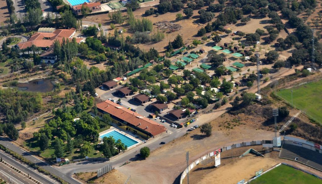 Holiday park Hostal - Bungalows Camping Caceres